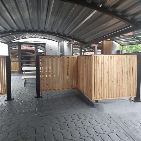Nsuku Bed And Breakfast Thulamahashi Екстер'єр фото