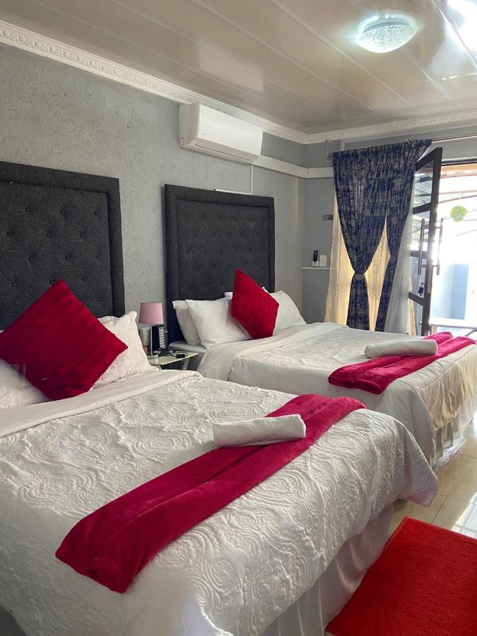Nsuku Bed And Breakfast Thulamahashi Екстер'єр фото