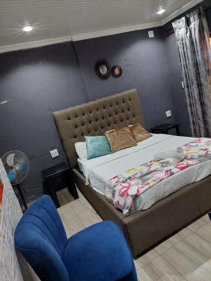 Nsuku Bed And Breakfast Thulamahashi Екстер'єр фото