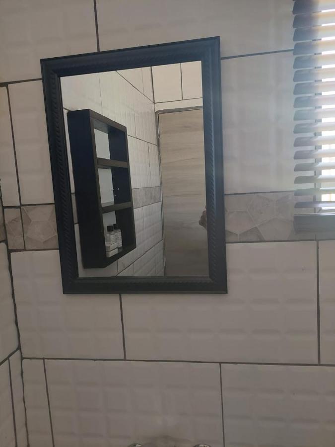 Nsuku Bed And Breakfast Thulamahashi Екстер'єр фото